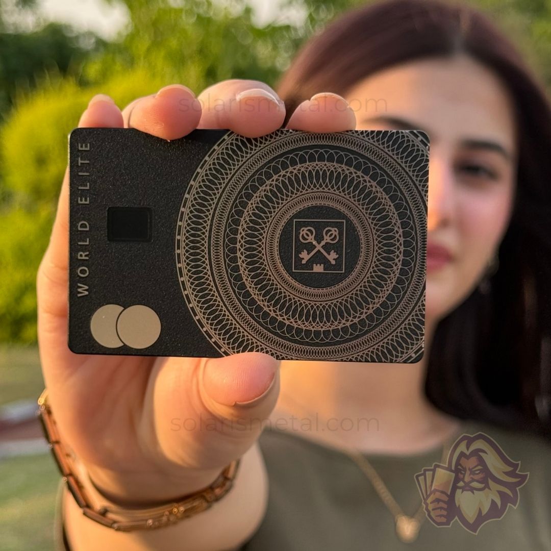 Goldman Lampe black Solaris metal card, front view
